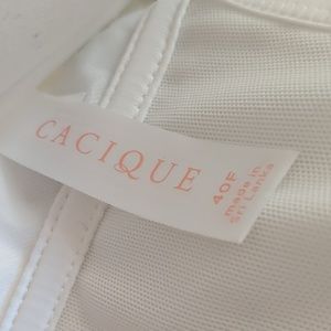Cacique Intimates & Sleepwear - Front close lace racer back cotton Cacique bra Cacique Intimates & Sleepwear - Front close lace racer back cotton Cacique bra